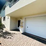 Haus Lang *