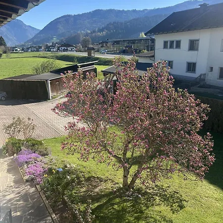 Daire Haus Lang Sankt Johann in Tirol
