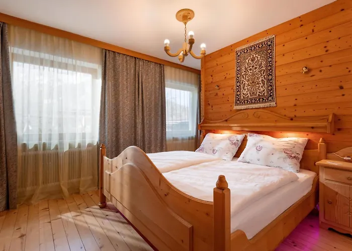 Haus Lang * 蒂罗的圣约翰